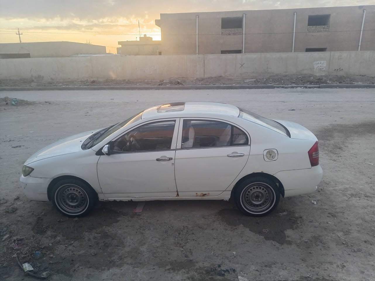 سلام عليكم سياره ليفان للبيع سعر 28بيه مجال قليل تخم ويل وتاير حداديه زينه كير عادي رقم بابل سنويه صاقطه من 20244
راعيه مكانه نجف تخابره يداورلك
ومكان سياره حالين ناصريه كرمت بني اسعيد تواصل خاص او رقم ***********
