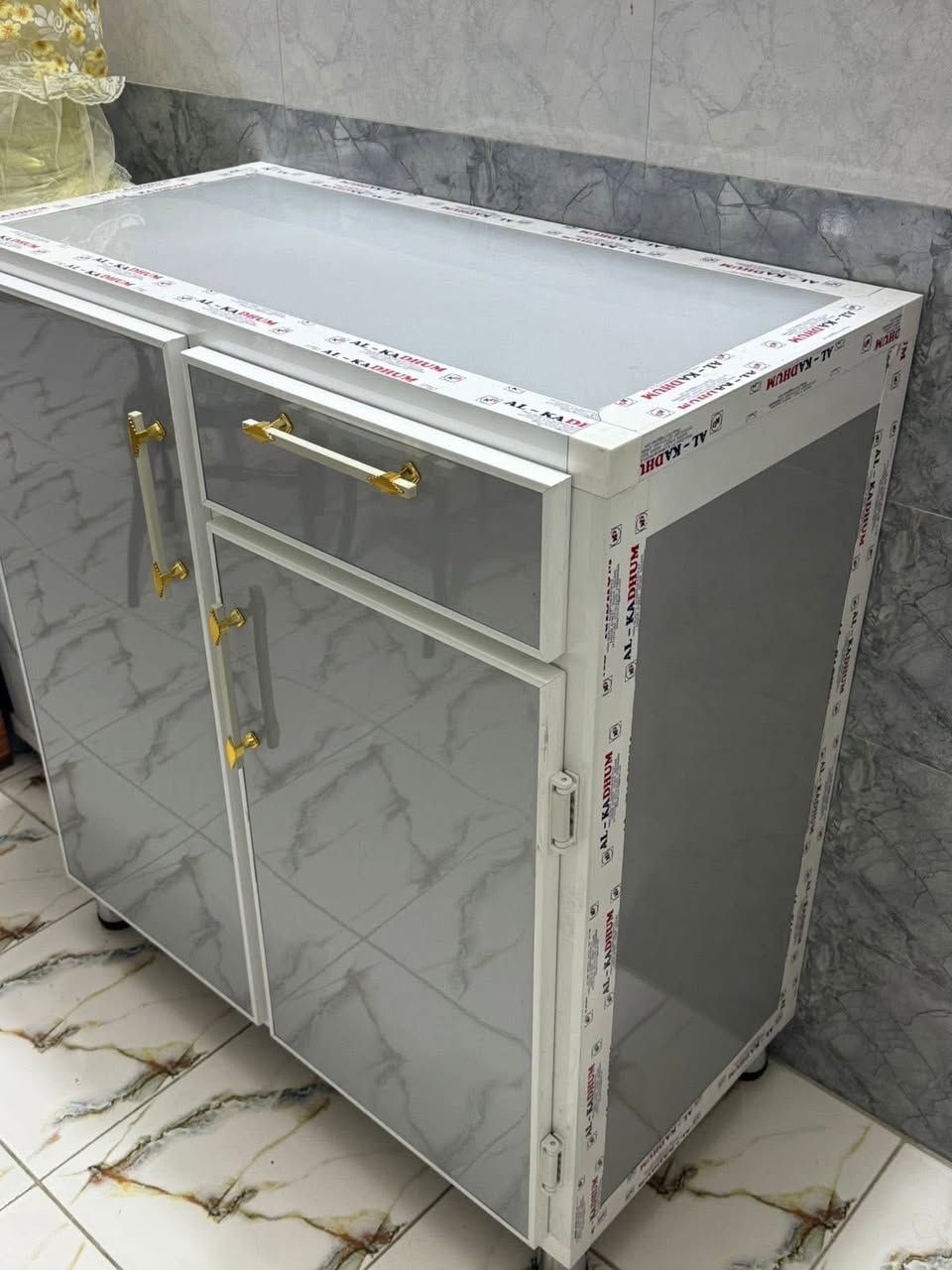 ملحق مستخدم ٦٠
ميز مراية ٦٠
ميز مكتبي زحاجي ٦٥
ميز بلازما خشبي ٦٠
مايكرويڤ مستخدم  ٨٠
عنوان الاثاث الفلوجة حي العسكري


**إذا كنت صاحب هذا الإعلان وتريد حذفه لأي سبب، رجاءا أرسل رسالة إلى الدعم الفني**