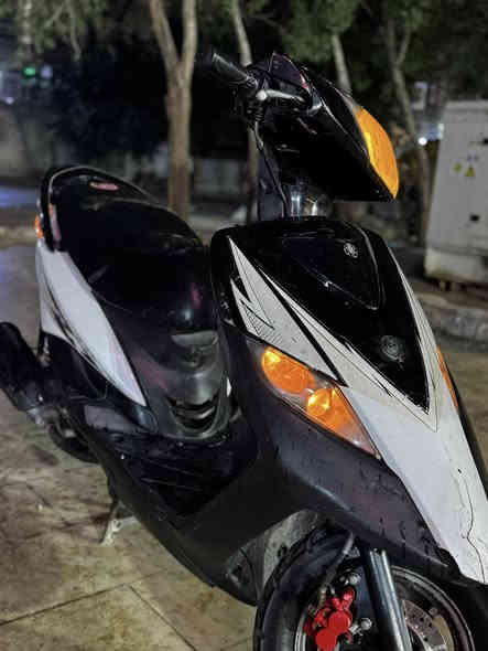 سلام عليكم دراجة ثعلب دراجة تتعب تكول جديدة رمبة  السعر 600 وبيها محال 
العنوان بغداد  حي اور (***********)
