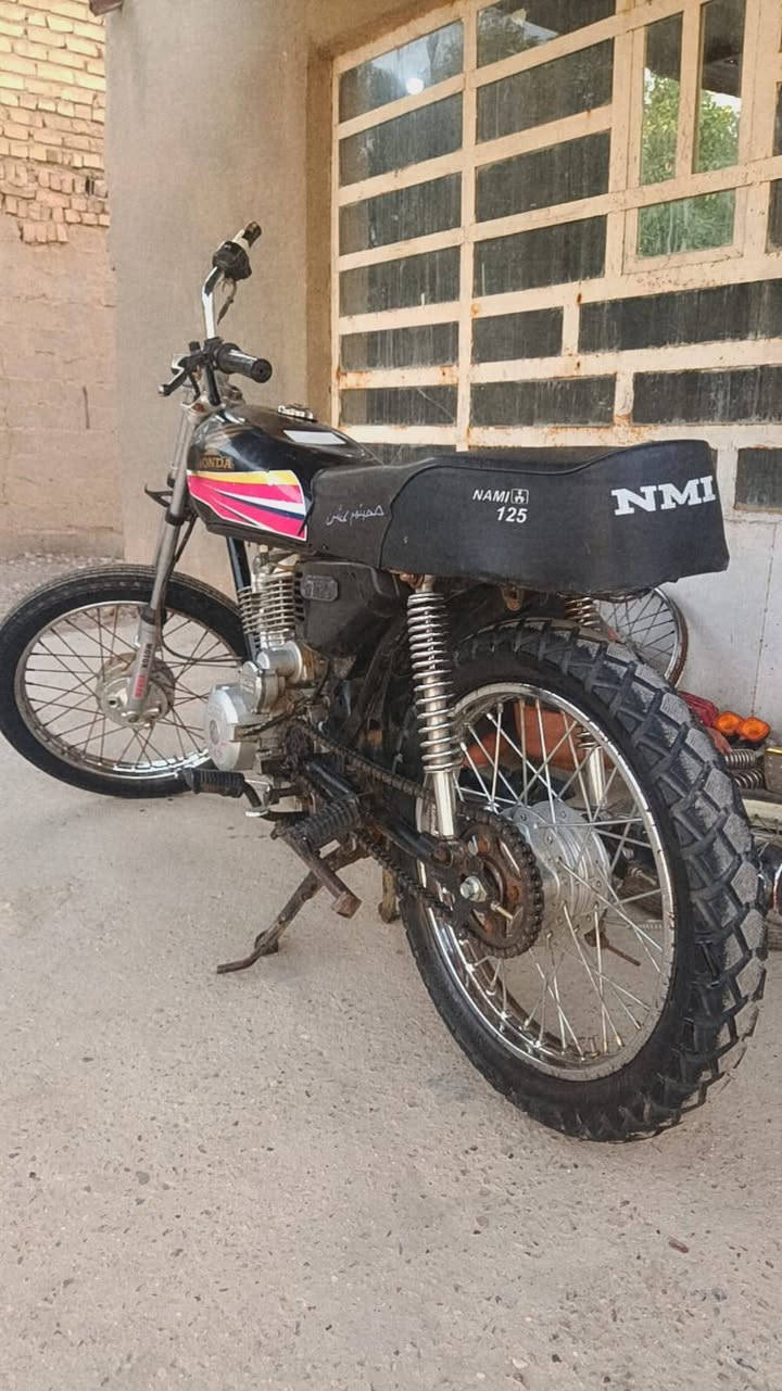 سلام عليكم دراجه 4محوره 5محرك خير من الله دبلات كدام جدد زنجيل جديد دراجه خير من الله ما نقصها اي شي هيه واغراض ويل خلفي ويل وتاير كدام اشاير دبلات مثل ماو ضحات بصوره (السعر 350)مكان بغداد تاجي للتواصل. ‏‪0787 076 5411‬‏ اتصال او هذا كورك فقط وتساب. ***********
مكلف بل نشر
