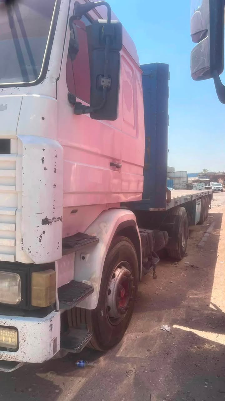 سلام عليكم سكانيه للبيع  عربانه لمانيه جوبلس برميل رقم ديالى سياره جديده ***********

