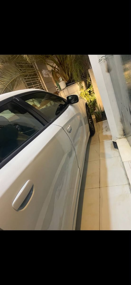 سلام وعليكم جارجر م 13جاملغ وبنيد وباب عبري بي صبغ اثر شخوط سياره جاهزه مكينه وكير واكسل وحداده كلهن جدد تبريد ثلج ماناقصهه برغي السعر 140وبيهه مجال قليل البصره قضاء المدينه ***********
