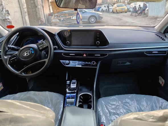 سوناتا 2021 مثنى معوقين وكاله من المالك 
صور الحادث مرفقه مع الصور وبنيد رش صبغ فقط 
مواصفات نص فول 
بيع او مراوس 
السعر 157 وبيها مجال 
***********
