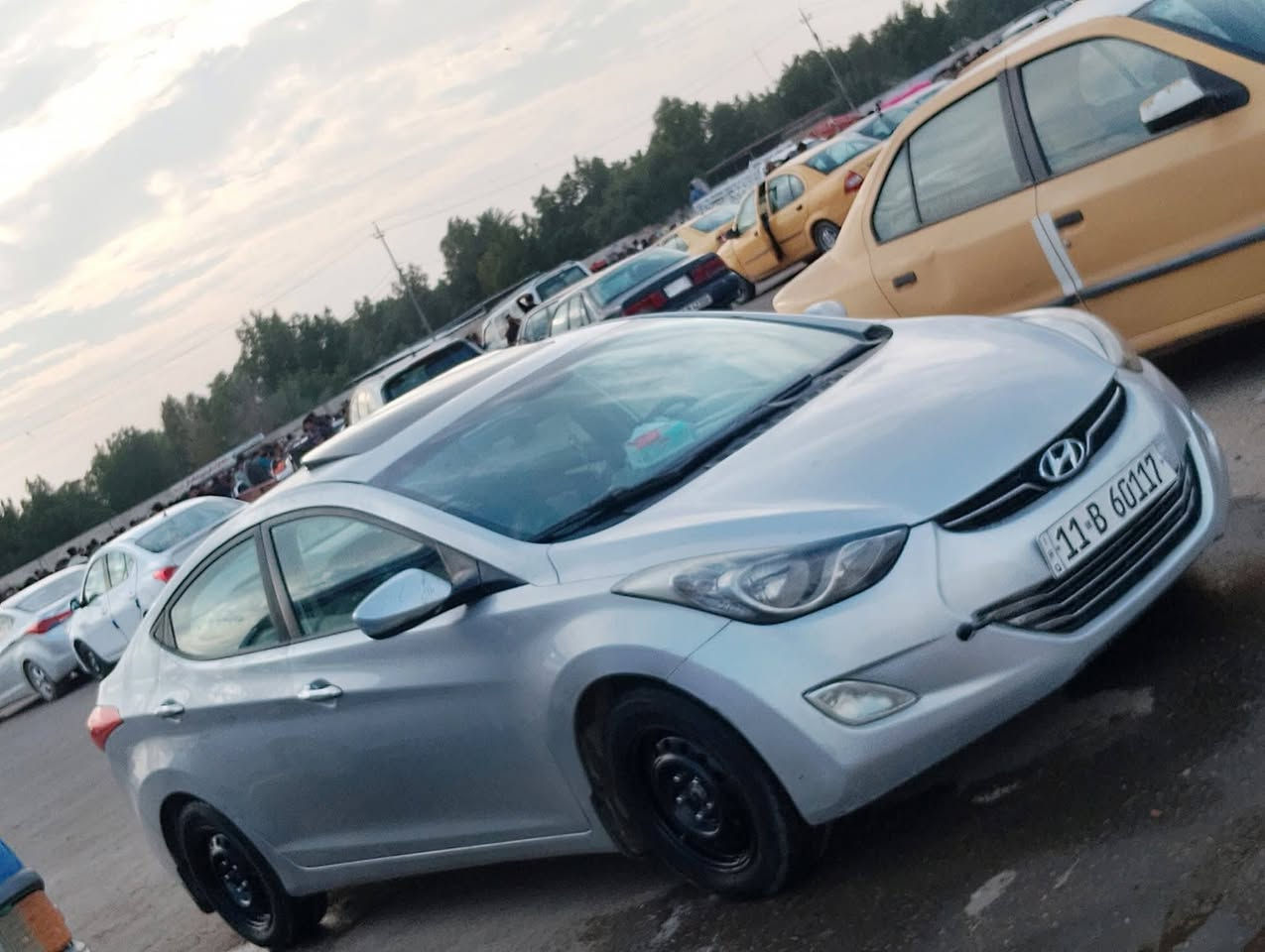 (ألسلام عليكم) 👋🏻
ألنترا هونداي خليجي فئة GLS🫴🏻
موديل 2012👀
محرك 1600💪🏻
السيارة فول مواصفات 🤠
(بصمة بيبان)+ بصمة تشغيل 🤧
+ بنرومة 🙂‍↔️
+تحكمات ستيرن 🤓
+كشن السايق كهرباء 🥸
+حساسات خلفية 🫨
السيارة كلش حلوة 👻
بيهة بارد بل جاملغ الخلفي 🤘🏻
وشبر صبغ بل جاملغ الامامي جهى السايق 🤏🏻
تواصل ***********مامتواجد ماسنجر 🤐
مكانه كربلاء  السعر 122وبيها مجال 🫶🏻
