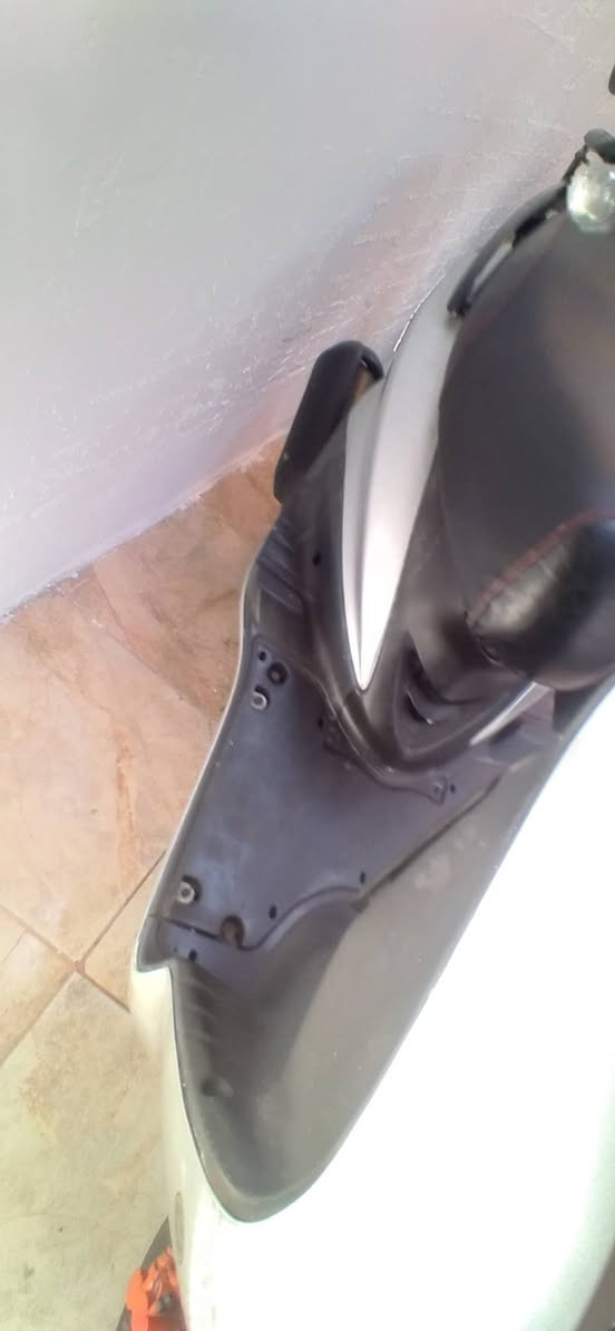 🚨السلام عليكم سكنس نثيه وكاله هيه وغراضه البيع دراجه وكاله العنوان الكريعات القصور قرب غسل الأخوين ***********
***********
