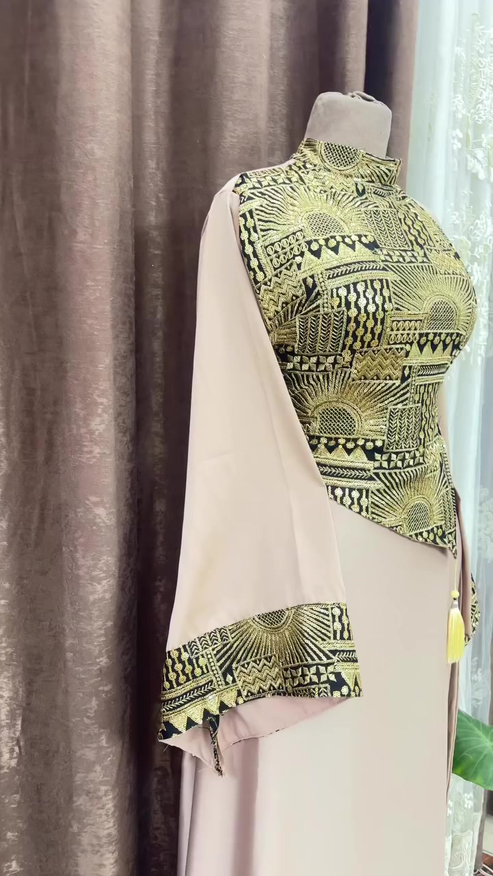 تصاميمي وخياطي حسب طلب ♥️ موديلات جديده هنا 👇🏻
https://www.instagram.com/noor.design_24?igsh=Ym91MTM3c2sza2Rq&utm_source=qr


**إذا كنت صاحب هذا الإعلان وتريد حذفه لأي سبب، رجاءا أرسل رسالة إلى الدعم الفني**