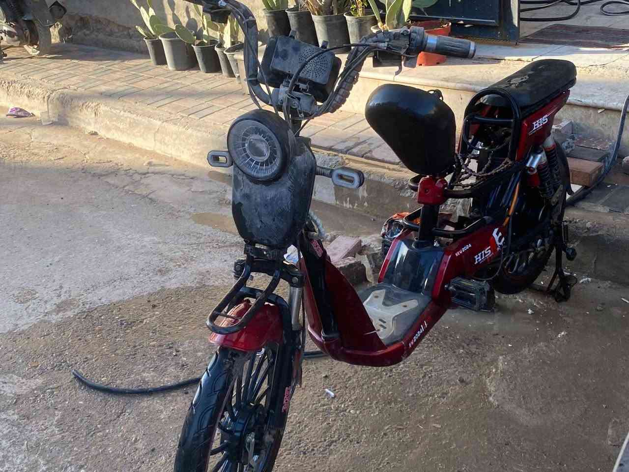 سلام عليكم دراجه شحن his ابيع كوم حديد ب150وبيه مجال رقمي ***********. مكاني بغداد الدوره
