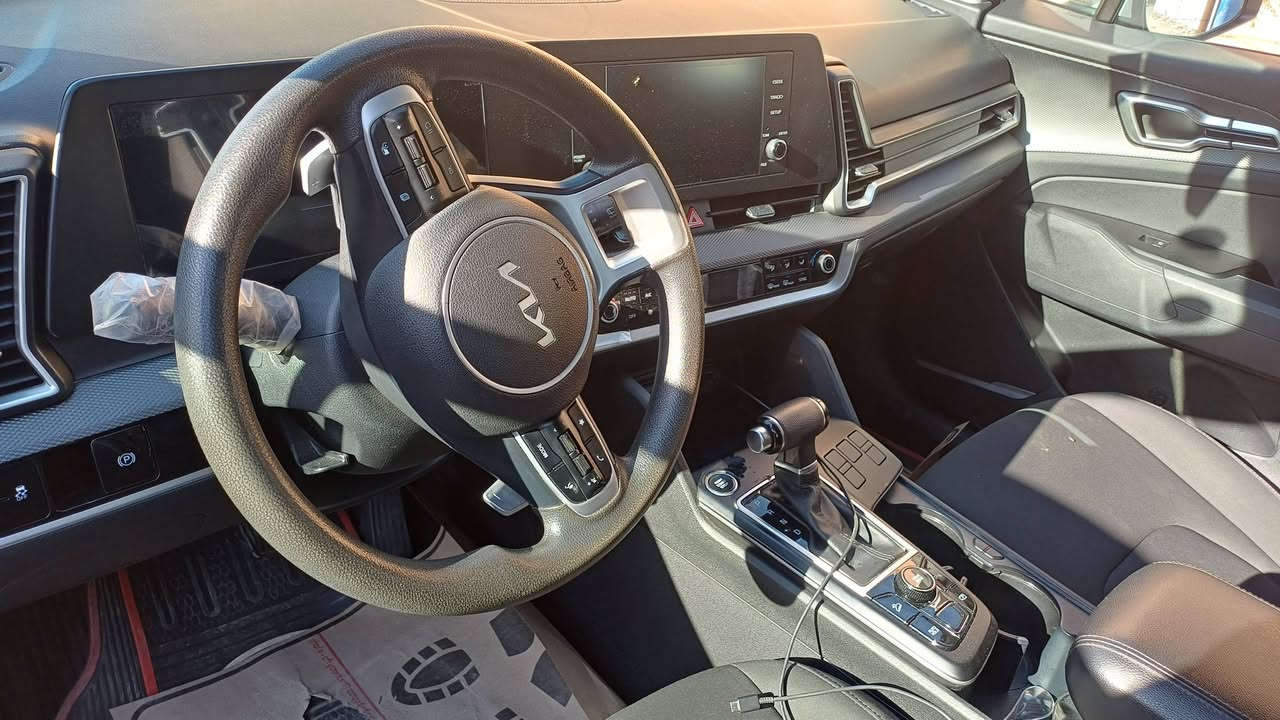 كياسبورتج موديل 2024 رقم اربيل للبيع سعر 200
فقط بارد  شبر ،ودعامية الخلفية بيها تلحيظ مكفولة من الصبغ والضرية 
مكان السيارة البصرة 
 ***********
