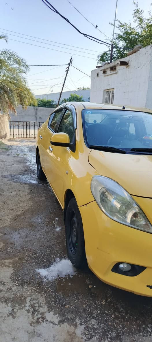 نيسان سني هندي موديل ١٤ رقم انكليزي واسط رقم مميز كير مكينه جديد علئ البلاد  تبريد ثلج كهربائيات كله شغاله سيارة خير من الله داخل جديد سياره كامله مكلمه  سنوية لحد ٢٩ ننتهي بسمي تحويل ثاني يوم ومكاتبه مرورية السعر ٧٦  وبيه مجال مكاني الدوره الاتصال عل الرقم ***********
