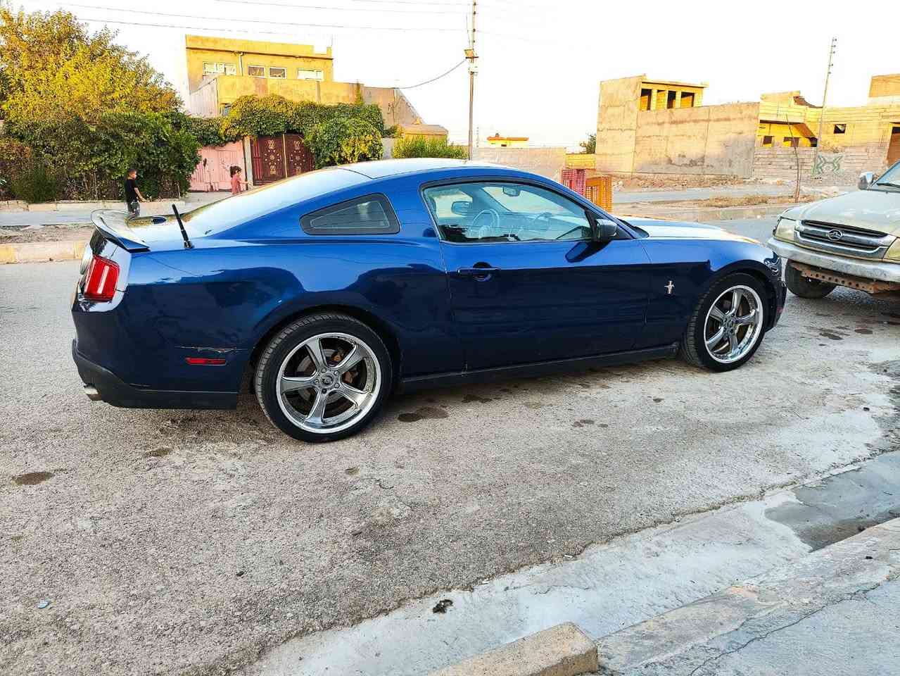 سلام وعليكم
موستنك بريميره للبيع او مراوس شعندك مراوس دزلي 

كير مكينه اكسل تبريد كله بشرط  صح موديل 10 بس ترايك مال زيرو 

صدر خلفي امامي جديد 

سياره ما ماشيه جانت مضمومه كلشي بيه جديد ع شرط ماكو اي شي بيه ملعوب 

 حادثه جاملغ غير جاملغ رصعه ماكو 

تخم تأيرات قبل 3ايام جدد شديته

بس الويل أخذته 900 دولار 

وسياره صارف عليه صرف كومه حته الكامره ع بلاد بل سبايدر والمرايه الاماميه تعرض 

 كومه أمور بيه بعد ما ذاكرهن لا تقارنوها بسيارات تعبانه اكو كلشي بسوك حسب النضافه 

رقم بغداد جديد تحويل ثاني يوم 

العنوان الاعضميه 

الرقم ***********
