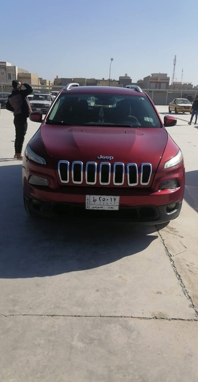 سلام عليكم سيارة للبيع وترهم مراوس سيارة ١٦ كفالة من الصبغ والتبديل مكاني واسط مركز المدينة سونار داخل المنشور واي استفسار خاص او اتصال السعر ١٢٠/***********
