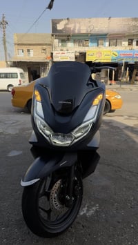 Pcx الجيل الرابع   اخوان دراجة جديدة (يابانية) اني ماخذها زيرو جنيتها ...