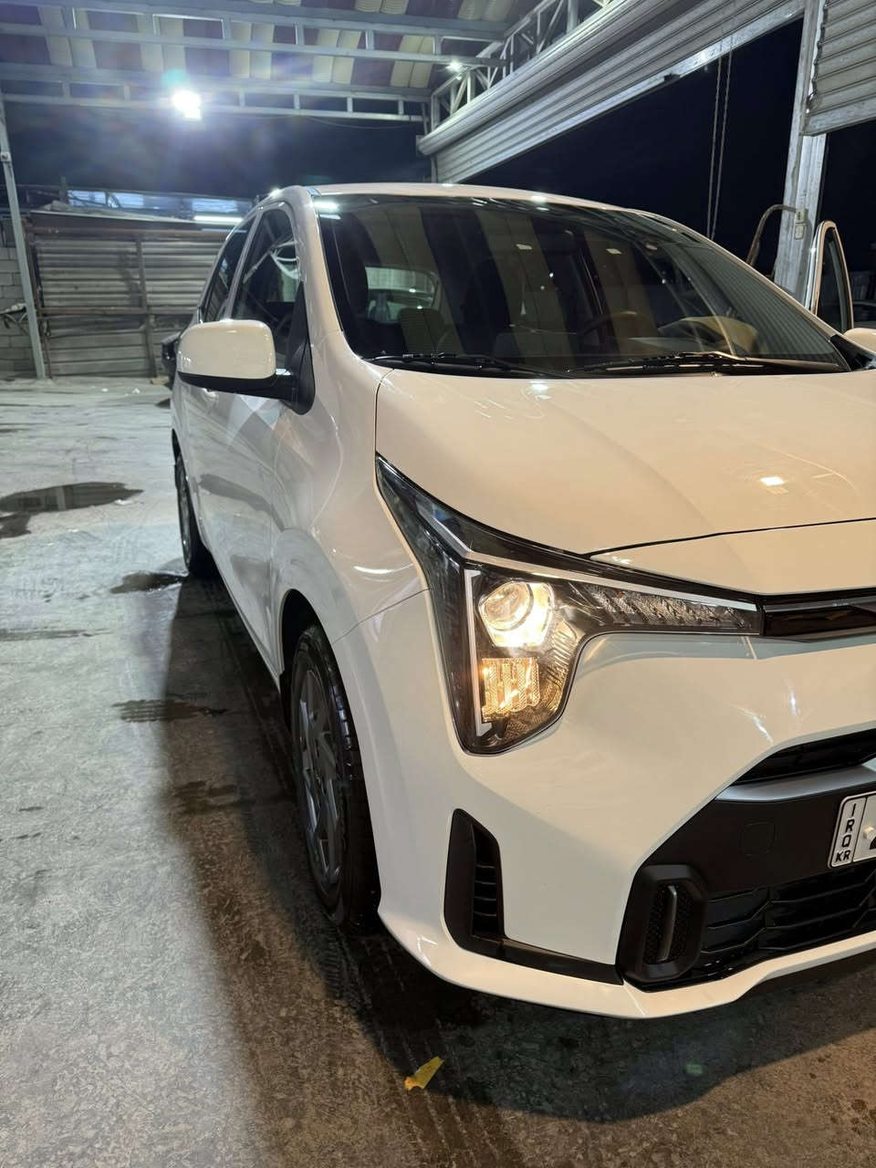 السلام عليكم للبيع كيا بيكانتوا 2024 ماشية 6000 فقط مواصفات تحكمات شاشة كامرة مري كهرباء ويل كب محرك 1400 دوش رقم اربيل تحويل وكالة بشرط مكان السيارة بغداد زيونة للااتصال ***********
