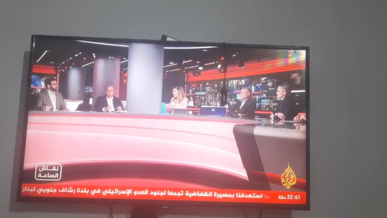 شاشه حجم 43 للبيع ***********
