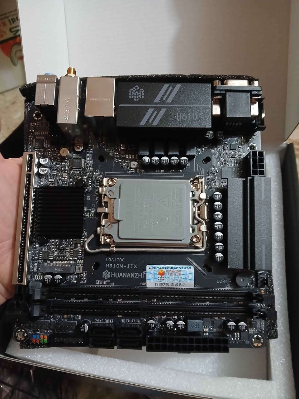 مذربورد H610 Mini-ITX) مخصصة لمعالجات انتل من الجيل 12 و 13 بهل شكل هذه جديد غير مستخدم متواجد خاص
 توصيل موجود بغداد وجميع المحافظات بغداد, العراق


**إذا كنت صاحب هذا الإعلان وتريد حذفه لأي سبب، رجاءا أرسل رسالة إلى الدعم الفني**