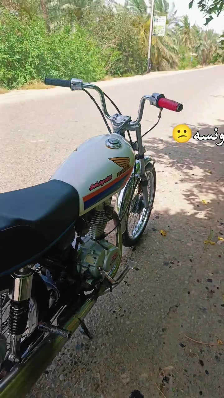 السلام عليكم دراجه البيع المكينه ربيدو  الدراجه خير من الله  كلك كلك كفاله من السرقه اسعر خاص


**إذا كنت صاحب هذا الإعلان وتريد حذفه لأي سبب، رجاءا أرسل رسالة إلى الدعم الفني**