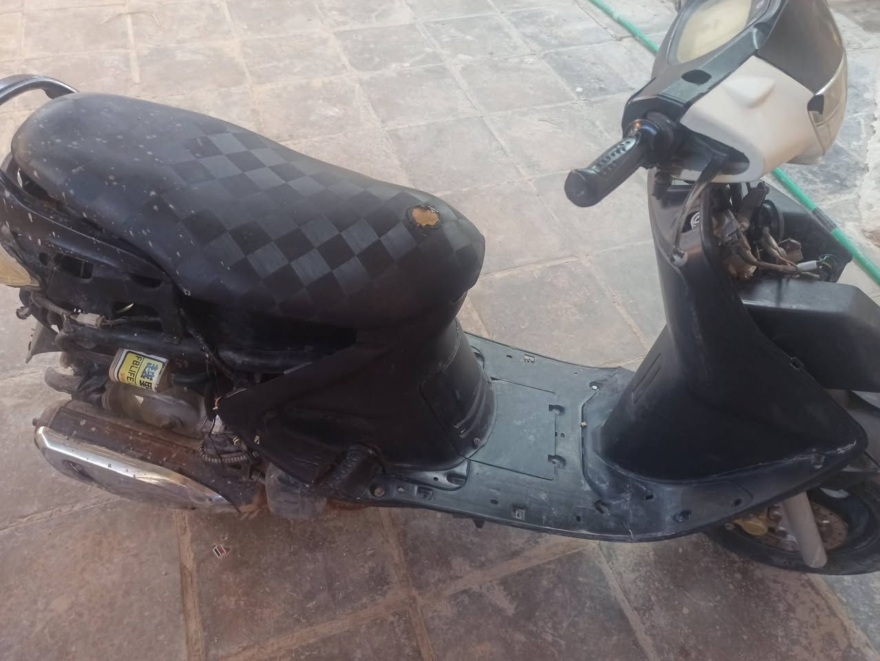 السلام عليكم فراشه فحل للبيع المكان نجف الاشرف حي المهندسين ما عايزها بس الكفرات شرط المعدل 280$وبيها مجال قليل 🤏


**إذا كنت صاحب هذا الإعلان وتريد حذفه لأي سبب، رجاءا أرسل رسالة إلى الدعم الفني**