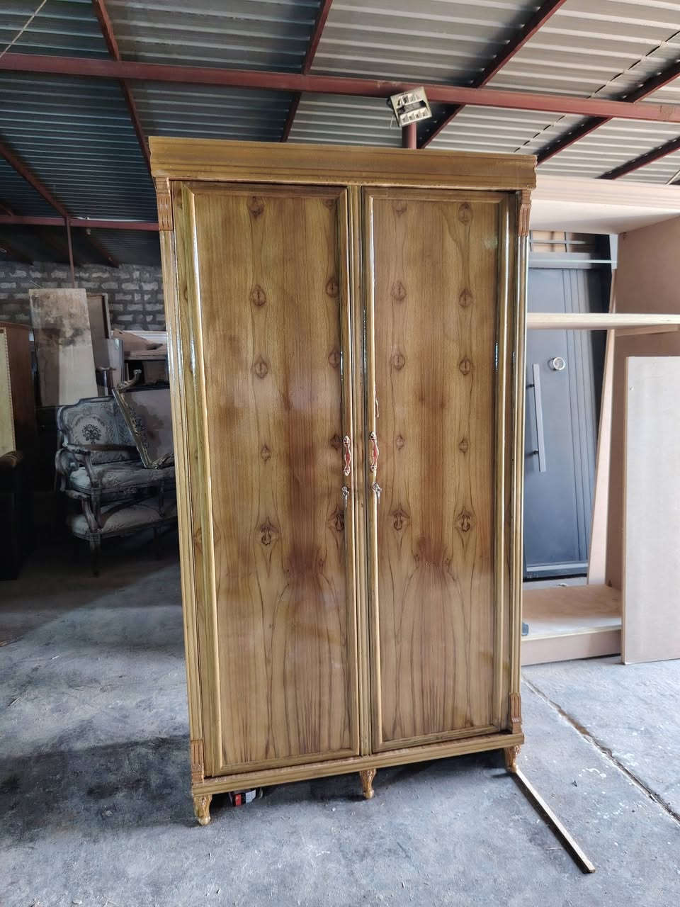 شغل حسب الطلب
***********
