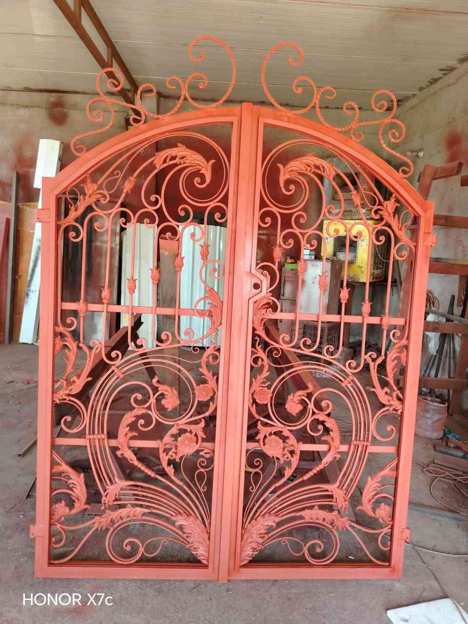 أحمد حسين الحداد ***********،
