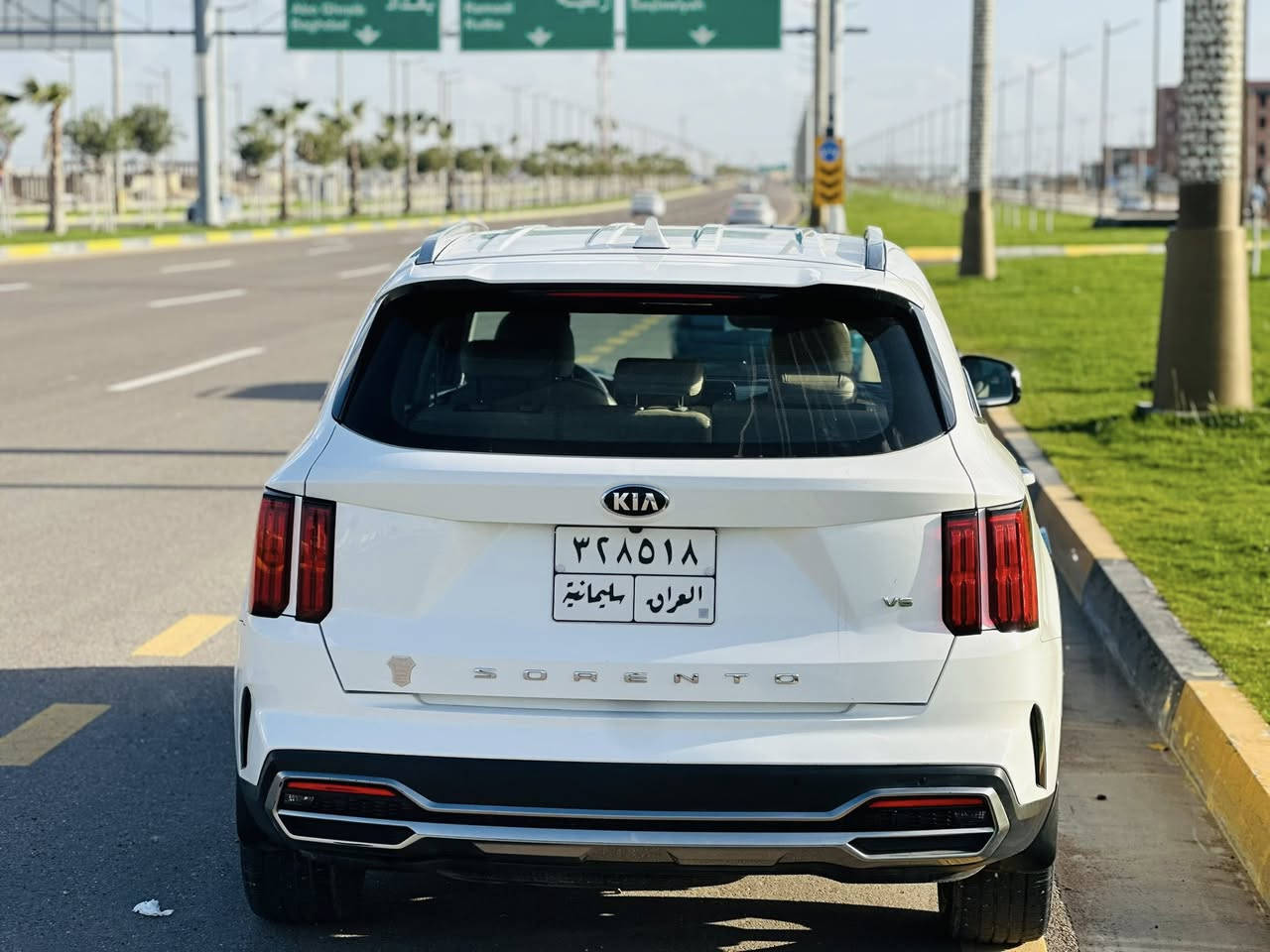 السلام عليكم.  للبيع. سورنتو. موديل 2021 خليجي
رقم سليمانيه.  تحويل مباشر.    

بيه بارد شبر. الباب خلف سايق.  والباقي مكفول

فول مواصفات عده بانوراما  بصمه+بصمه ابوب.  مري. شفط.  محرك V6   تبريد 3 قطع.  7 راكب. شحن لاسلكي شاشه متصل. حساسات خلفي امامي. بردات خلفيه. تشغيل عن بعد صندوك كهرباء  سياره جديده 

محرك. كير مكفولات. . صدر. تبريد كله. جاهز 

السعر. 265 وبيه مجال 

مكان الانبار. الكرمه. قرب الجنسيه

 رقم الهاتف. ***********
