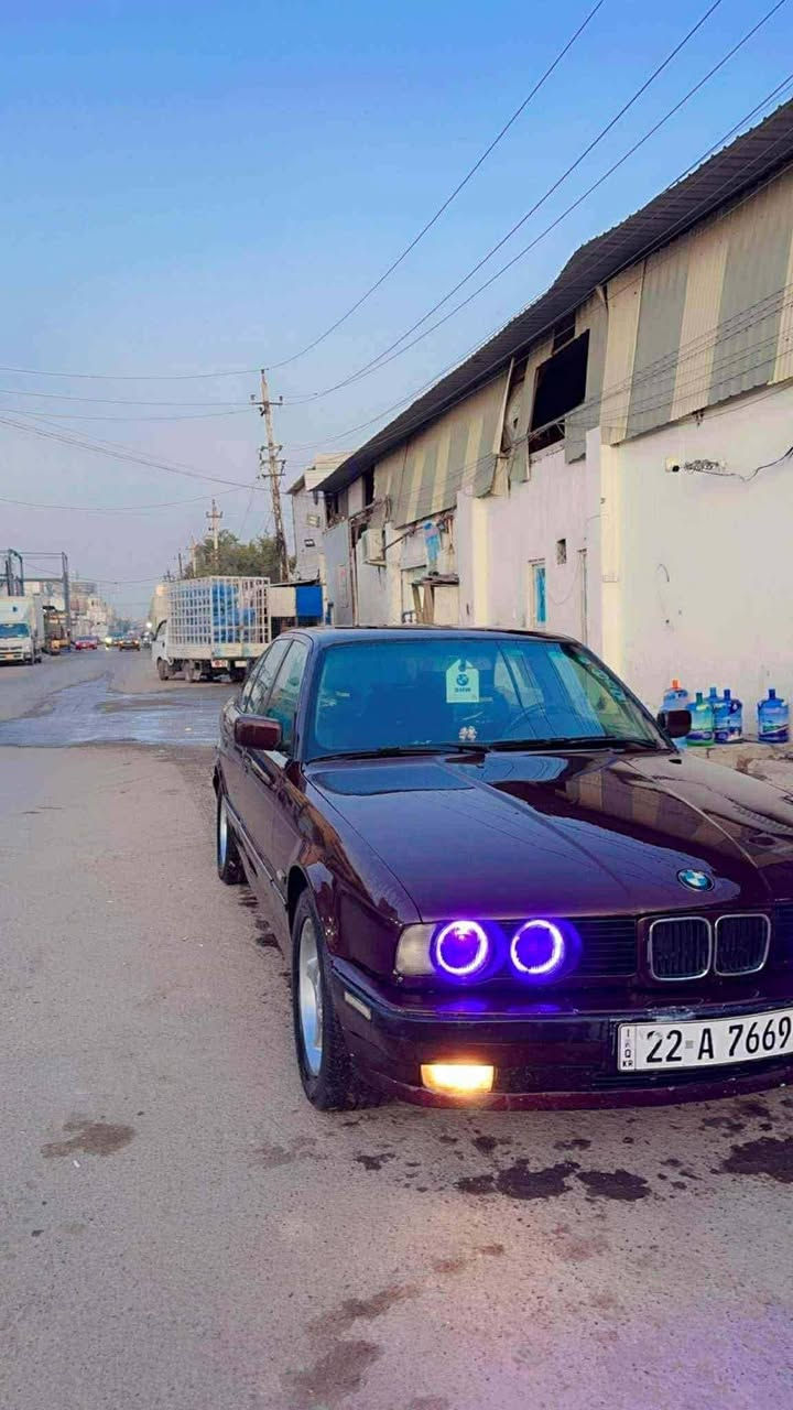 السلام عليكم اخوان بي ام للبيع موديل 1991 حجم 525  مكينه مسكر فانوس اوتوماتيك كير كفاله مكينه كفاله سياره صبغ عام جماليه بدون ضرر بدون ضربه تبريد شغال كهربائيات كلها شغاله السعر 65  مكاني بغداد
***********
