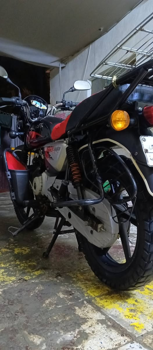 السلام عليكم بوكسر جبلي موديل (23) للبيع كامله امكمله المكان جسر الدوار مال تاجيات السعر ( 2500 ) اوبيه  مجال بسيط الرقم (***********)
