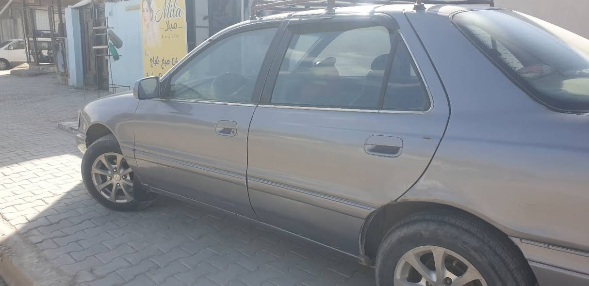 السلام عليكم سياره النتره دمعه 1991 سياره خير من الله كهربائية شغله بسمي بيها خيط تبخير بسيط هستوه بادي ما بيها اي تنقيص  السعر ٣٧ وبيها مجال المكان الحسينية الراشديه الرقم *********** ابو علي كير اوتوماتيك
