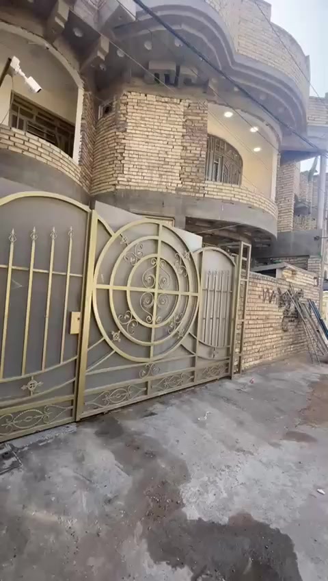 دار سكن مساحة ٢٠٠متر واجه ١٠×نزال٢٠ عنوان بلديات مقابل حي التراث زراعي منطقه ضياء الحلفي السعر ٣٠٠ مليون قابل للتفاوض لاستفسار عند مكتب عقارات ابو رهف اتصل على رقم ***********
