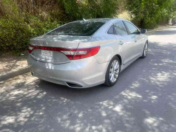 🚗 ازيرا كراندور موديل 2011
🇰🇷 وارد كوري
⛽️ خط واحد بنزين - محرك 3300
🔧 المواصفات:
🔑 بصمة
📺 شاشة
📷 كاميرا
🛑 هندبريك دكمة
🛠️ اوتو هولد
🔊 حساسات أمامية وخلفية
❄️ تبريد قطعتين
🔥 تدفئة وتبريد للكراسي
💺 تدفئة للستيرن
🌬️ 3 بردات
🎶 تحكم بالمقعد الخلفي
🤗 نظام ترحيب
🥶 ثلاجة في الجكمجة
📍 رقم بغداد باسمي
🎨 3 قطع صبغ: جاملغ خلفي، صندوك وبنيد البنيد، والصندوك جارد الصبغ

 السعر 100  ورقه (شده) وبيه مجال عنوان بغداد المنصور
📱 للتواصل: *********** بغداد
