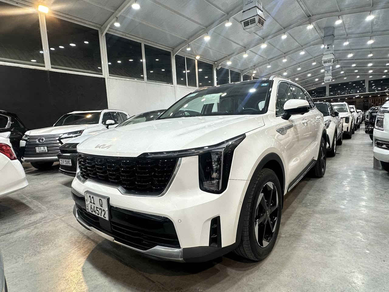 KIA 2024 sorento 🇰🇷4X 
كيا 2024 🇰🇷 سورنتو 
فول ١/١ 
فور ويل 
4 كامرات 
تدفئة + تبريد مقاعد 
ضمان المجموعة الدولية 
كفالة عامة ✅
عداد المسافة 35000 k/m 

📍بغداد شركة ابو ظبي چكوك قرب بوابة الكاظمية 

0771 811 1145

0781 844 4044 📞
