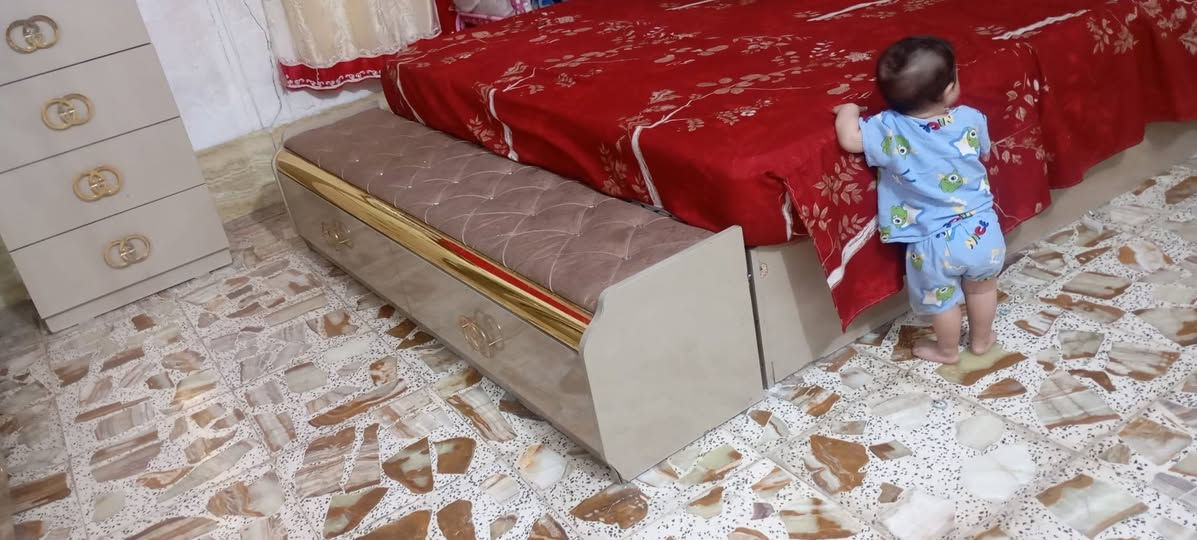غرفة نوم تركي درجة اولى استخدام قليل
صبغ حراري 11 قطعة ضخمه السعر 1400
حلة شارع 80
***********
