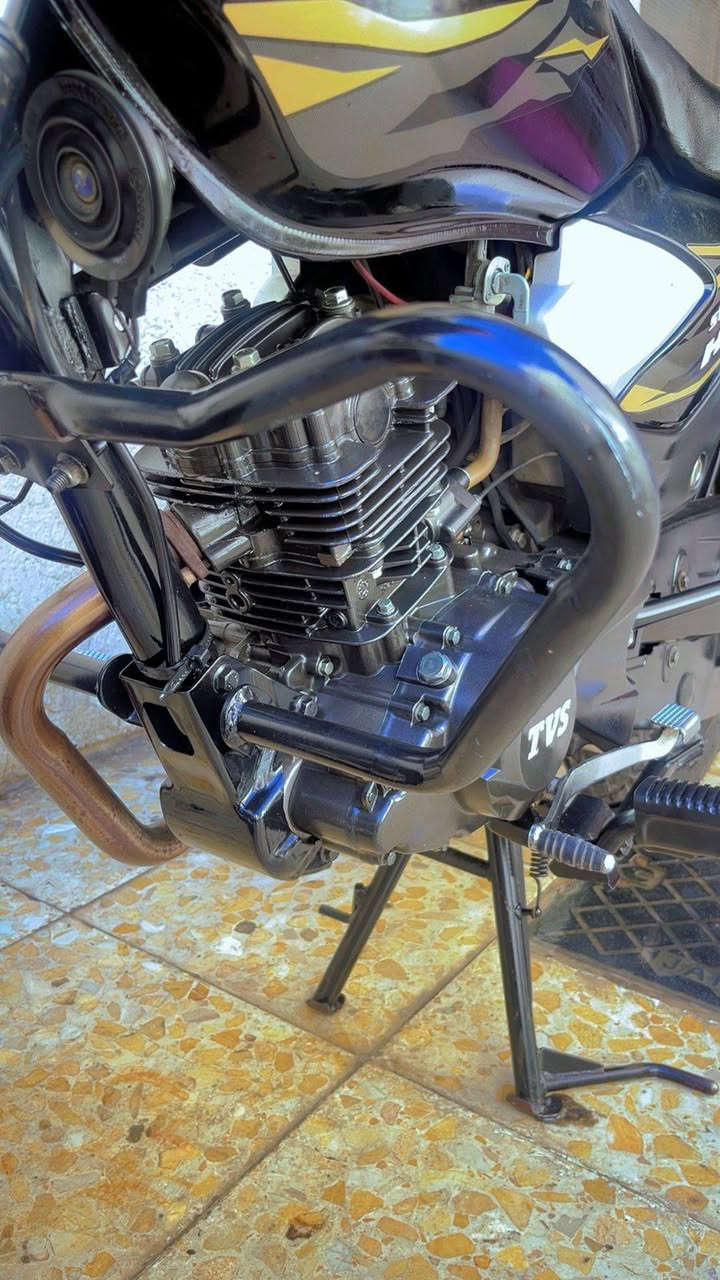 السلام عليكم دراجه تي في اس للبيع موديل 23 طالعه 25نضيفه مابيه نقص رقم وسنويه انكليزي جديد بسمي السعر 2700 وبيه مجال عنوان جمعيه إسكان ***********
