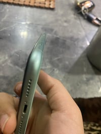 ايفون 11عادي وتر بروف نضيف كلش ذاكرة128بطاريه81بلادي الجهاز لا ينفخ ول...