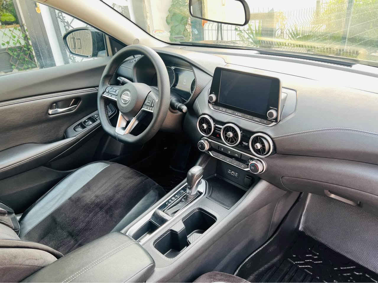 رقم واتساب ***********
صور حادث موجود ب نشر

نيسان سنترا شكل جديد موديل2023

لون اسود

حادث باب السايق و جاملخ خلفى يعني قطعتين صبغ

3N1AB8CV6PY252942 رقم شانسى 
بجم كبس و خلفى كبس على وضع شريكه 

سعر ١٤٤ورقة 

فئة SV
محرك 2000
بصمة تشغيل وابواب وتشغيل عن بعد
شاشة وكامرة دوارة 
رادار جانبي نقطة عمياء 
حساس خلفي
تحديد مسار
نظام ايكو تقليل صرف الوقود
سيارة جديدةماشيه ٦٧ كم الف

رقم اربيل الجديد وكالة او تحويل حاظر
مكان السيارة اربيل أربيل, العراق
