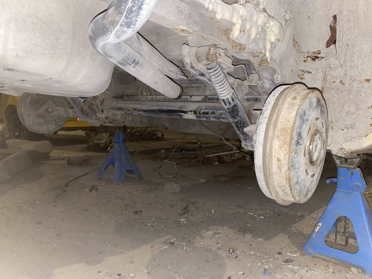 غراض سمند للبيع المكان نجف لاستفسار اتصل عل رقم ***********
عربانه خلفيه جديده 
ضفيره سمند كامله 
مشط استرين 
كشنات خلفيه
دشبول خلفي 
فرس 
اذراع استيرن
اسطاب اكسن يمنه يسره
افلنجات اماميه
طبلات مالت مقدم 
فريز تبريد كامل هوه والقاعده والفان كامل
