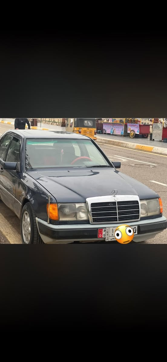 مارسدس دب للبيع
لعنوان ديالى بعقوبه
السعر 55وبيها مجال 
كامله مكمله لا تنقيص لا تبخير تبريد تدفأه السياره خير من الله 
موديل1988
للستفسار ***********

