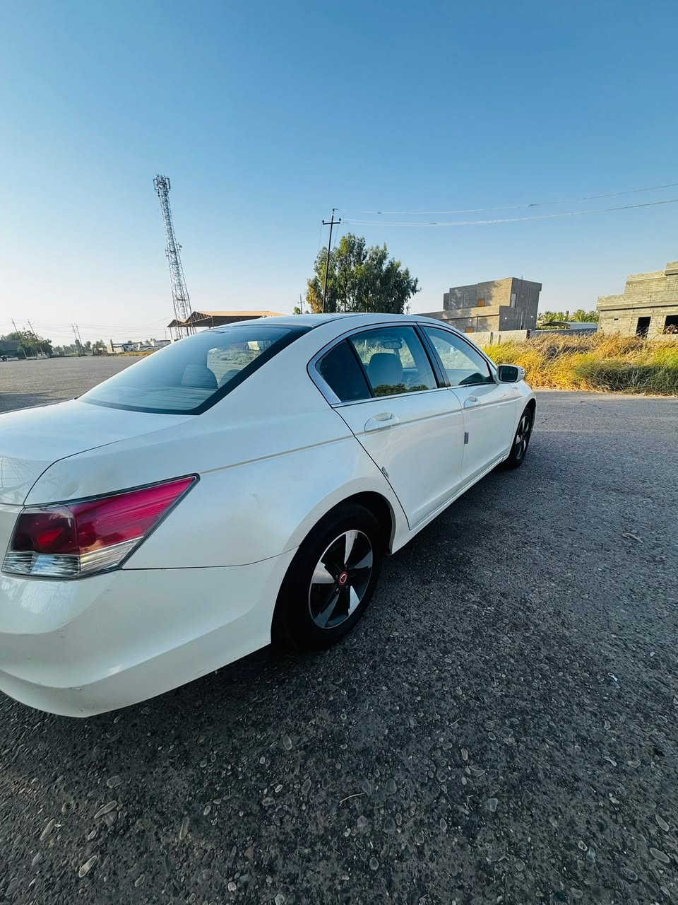 لسلام عليكم
للبيع هوندا اكورد 2009 خليجي 
بيها قطع صبغ ابيع حزام جماليه فقط 
جاهزة من كلشي 
رقم دولي جديد تحويل مباشر
السعر 90 وبيها مجال

للأستفسار
***********‬
