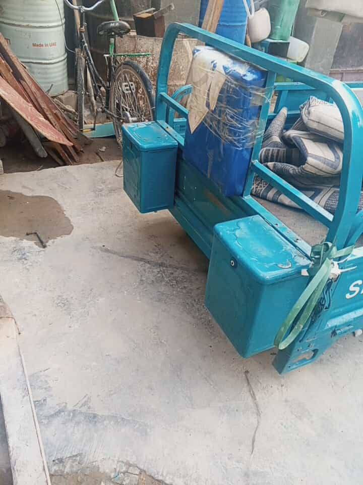 السلام عليكم البدي والتايرات للبيع ***********
