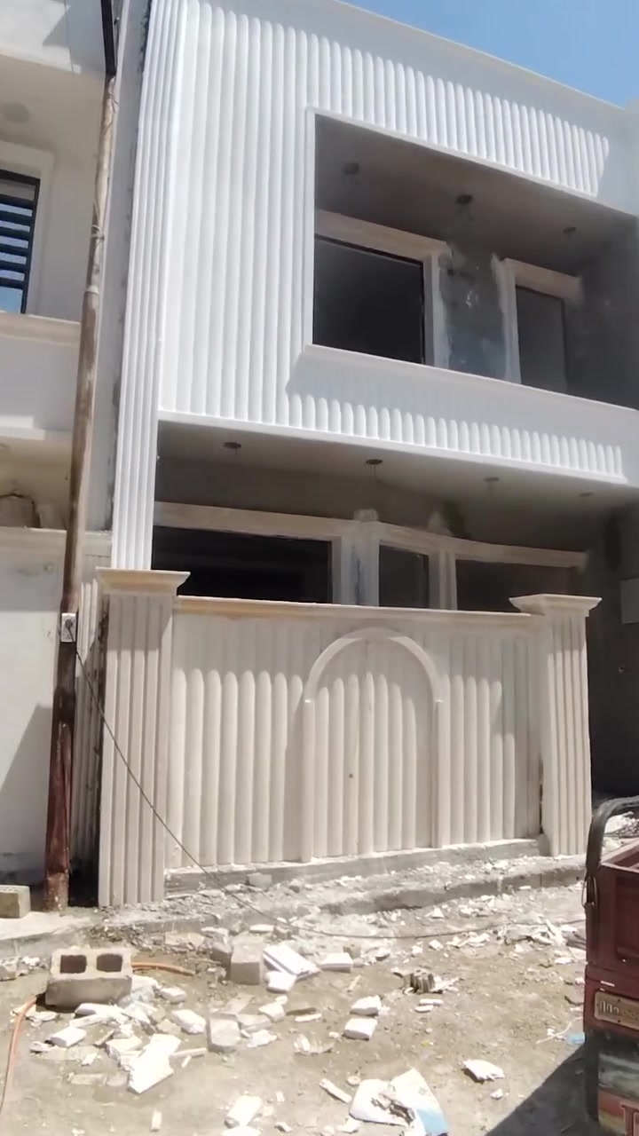 🏡 بيت للبيع – فرصة ممتازة

إذا تبحث عن بيت جاهز للسكن، هذا العرض مناسب إلك:

📐 المساحة: 95 متر
🛏️ 3 غرف نوم
💧⚡ خدمات كاملة (ماء وكهرباء)
🛣️ شارع مبلط مع أرصفة
↔️ عرض الشارع: 10 أمتار

📑 المعاملة: طابو زراعي، سند 25، وتنازل رسمي من صاحب الأرض والشركة بقرار قاضي.

📍 الموقع: نهاية شارع 60، قبل سيطرة هور رجب.

📞 للتواصل والاستفسار: ***********
