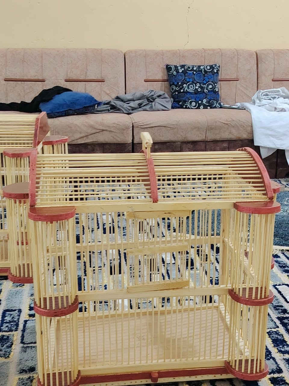 اقفاص للبيع المكان العماره كلمن وسعره ***********وتساب
