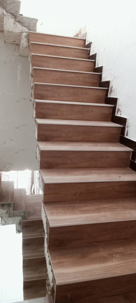 سلام عليكم هذا شغل ارضيات وجداري اب شرط استلام مهندس ا 
***********
بغداد
