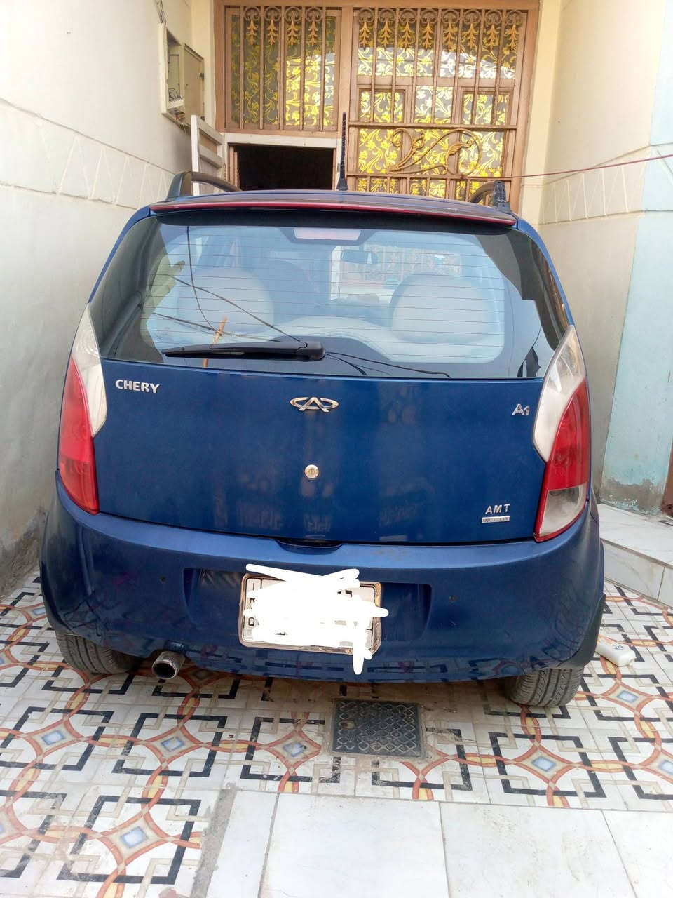سيارة للبيع اي وان موديل ١٣ سنوية ٢٧ نظيفه ستعمال بيت كلشي شغال بيه اي ستفسار تصل عل رقم ***********
