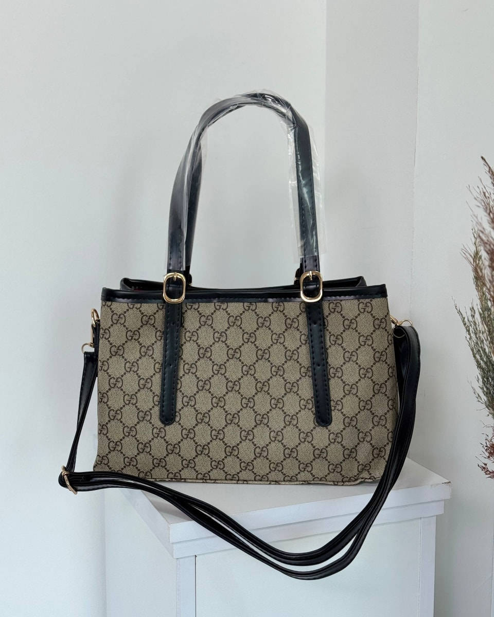 جنط نسائي
سعر المفرد 15 آلاف دينار
سعر الدرزن 120 ألف دينار
قياس 20 × 30 سم 
واتس اب :***********
واتس اب :***********
