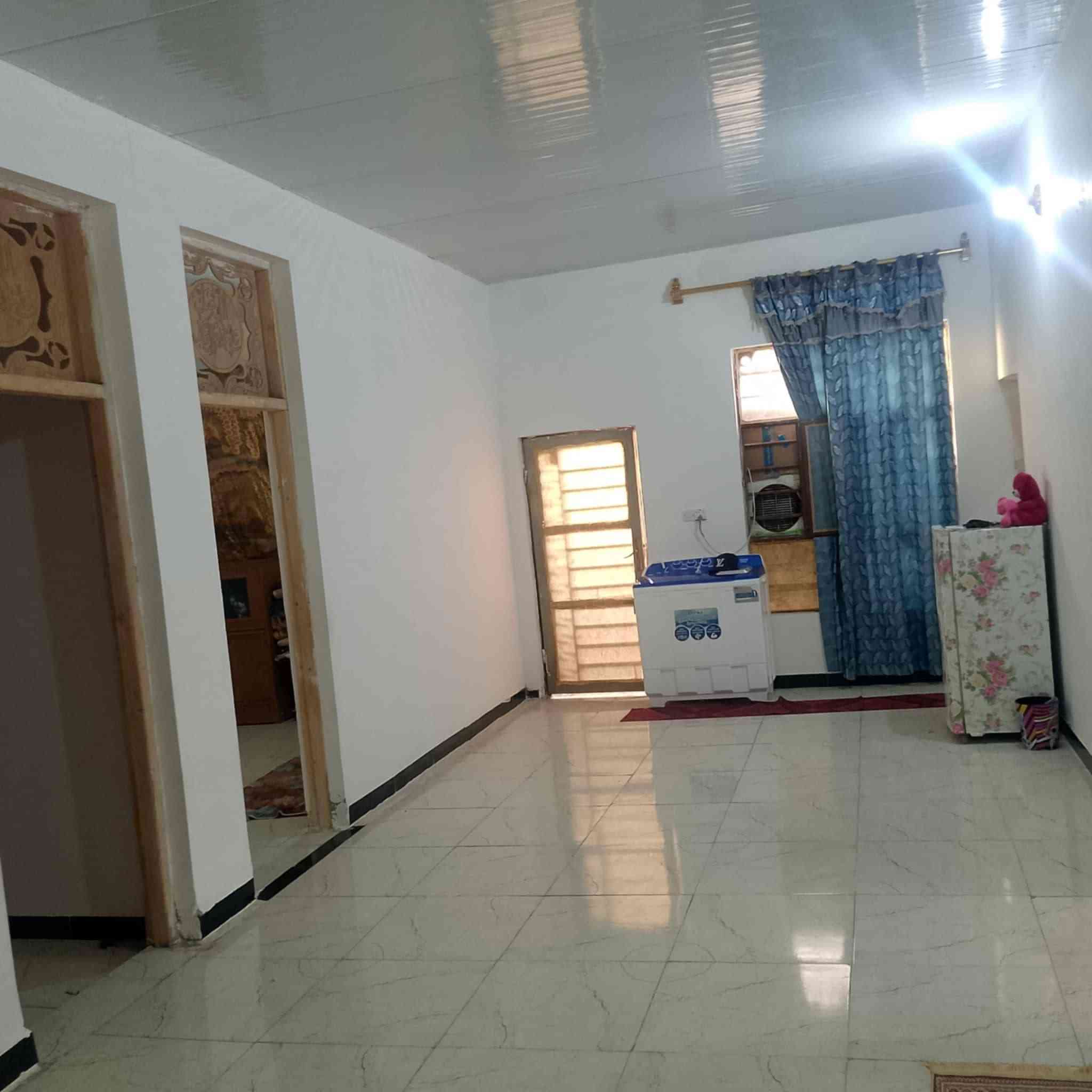 السلام عليكم
يوجد بيت لبيع بالنيل القديم بمنطقه بحريه المساحه 200متر طابو 25زراعي السعر 40وبي مجال 
***********
