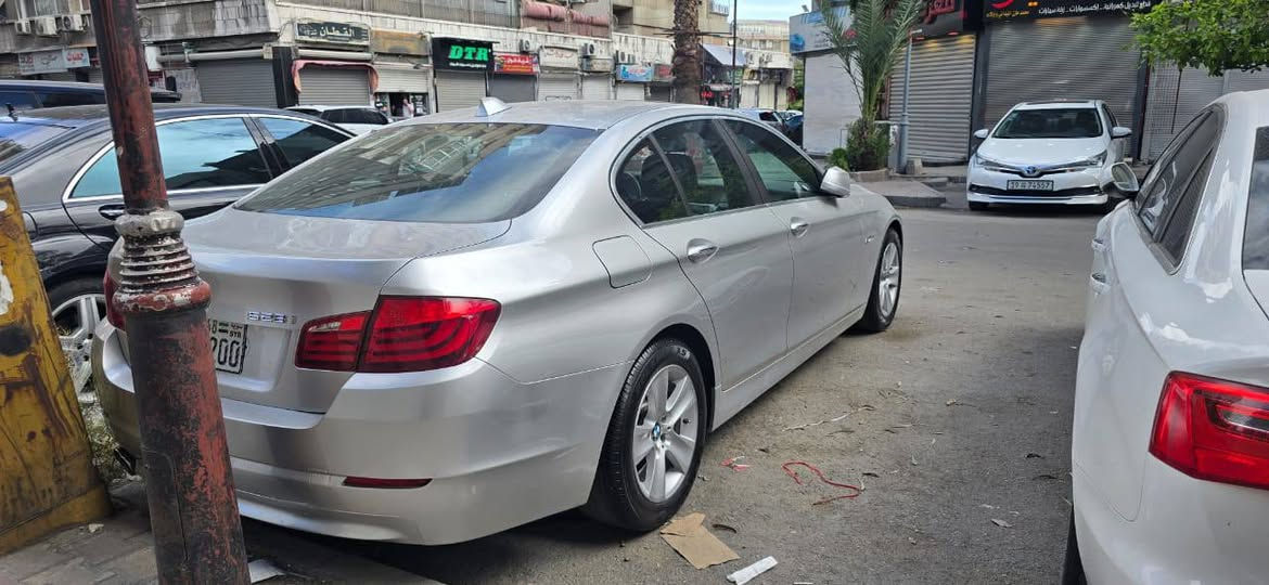 للبيع في دمشق
BMW 538 
محرك 3000 تنفس طبيعي 
بخ كم قطعة البيع زنار 
#BMW
#سيارات 
#دمشق


**إذا كنت صاحب هذا الإعلان وتريد حذفه لأي سبب، رجاءا أرسل رسالة إلى الدعم الفني**