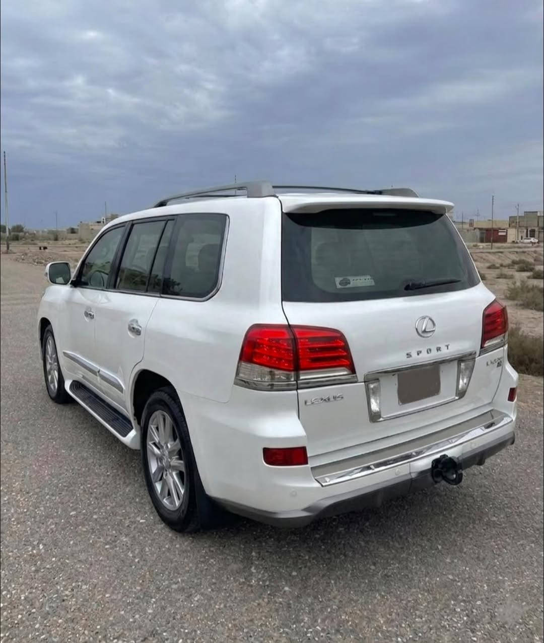 للبيع ‼️ مناسبة جداً لكزس Lexus Sport  مديل 2011 فوووول مواصفات 1/1 معروفه مواصفات الكزس رقم بغداد (مميز) مشروع وطني 
⚔️كشنات جلد تبريد تدفئه
⚔️رادار امامي وخلفي 
⚔️كامره خلفيه وكامره محيطيه في المري 
⚔️جنطه شفط 
⚔️مجموعه من انضمه القياده والتحكم الذاتي 
⚔️تحكم في ارتفاع مستوى السياره وباقي المواصفات معروفه 

ملاحضه: السياره جاهزه كير حداديه محرك تبريد تدفئه ‼️بيها فقط صبغ جاملغ امامي ونص البنيد وتكحيلات فقط بدون ضربه بدون حادث  #العنوان  #البصره  💵السعر 315 وبيها مجال للتواصل ***********
