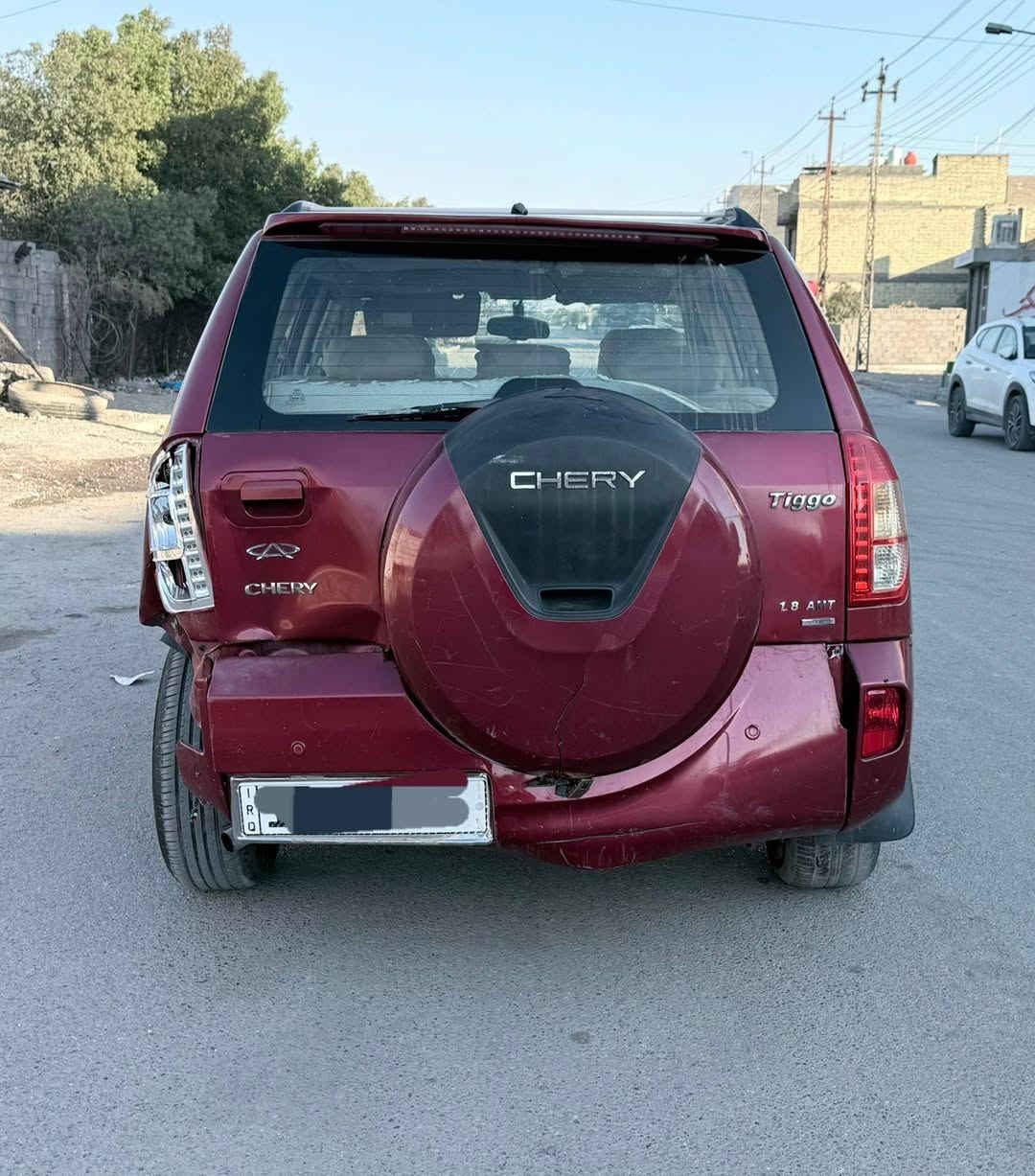 السلام عليكم اخوان للبيع تيكو موديل 2013 رقم الدولي بسمي شرط تحويل رقم ونسويه وهزه كله جديد سياره كير محرك داخل ميكانيك كله شغال سياره بيها حادث وبيعها على حادثه السعر مناسب لشراي للاتصال بل رقم *********** مكان السياره بغداد
