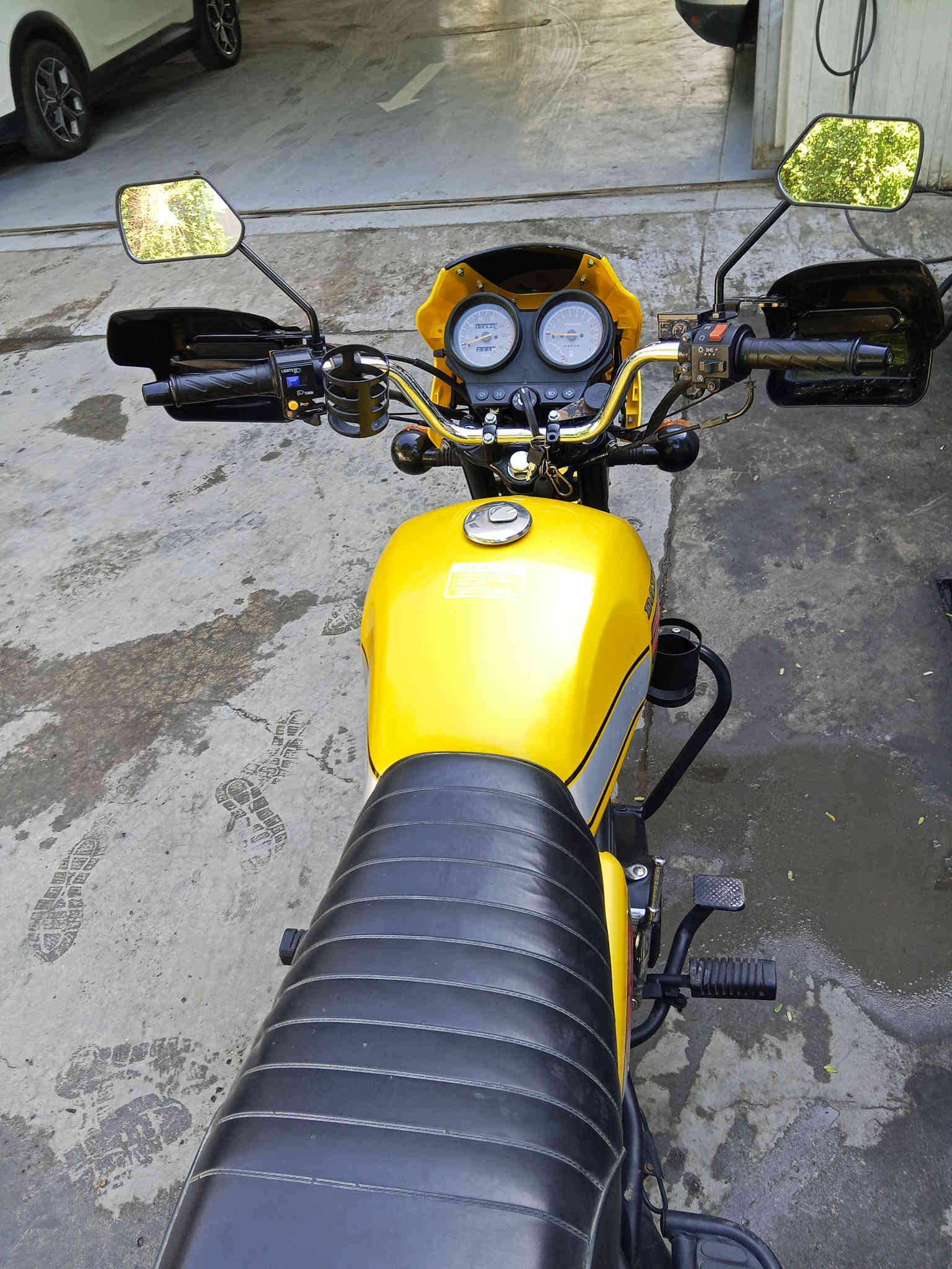 دايوان.  دراجه بحاله الوكاله مكينه 200سيسي مرقم. لوحه وسنويه بابل مشروع وطني  2022كفاله عامه من شخط والفتح والضربه ماشيه 17الف. مكاني بغداد الشعلةم
***********. 
معروضه 2200
