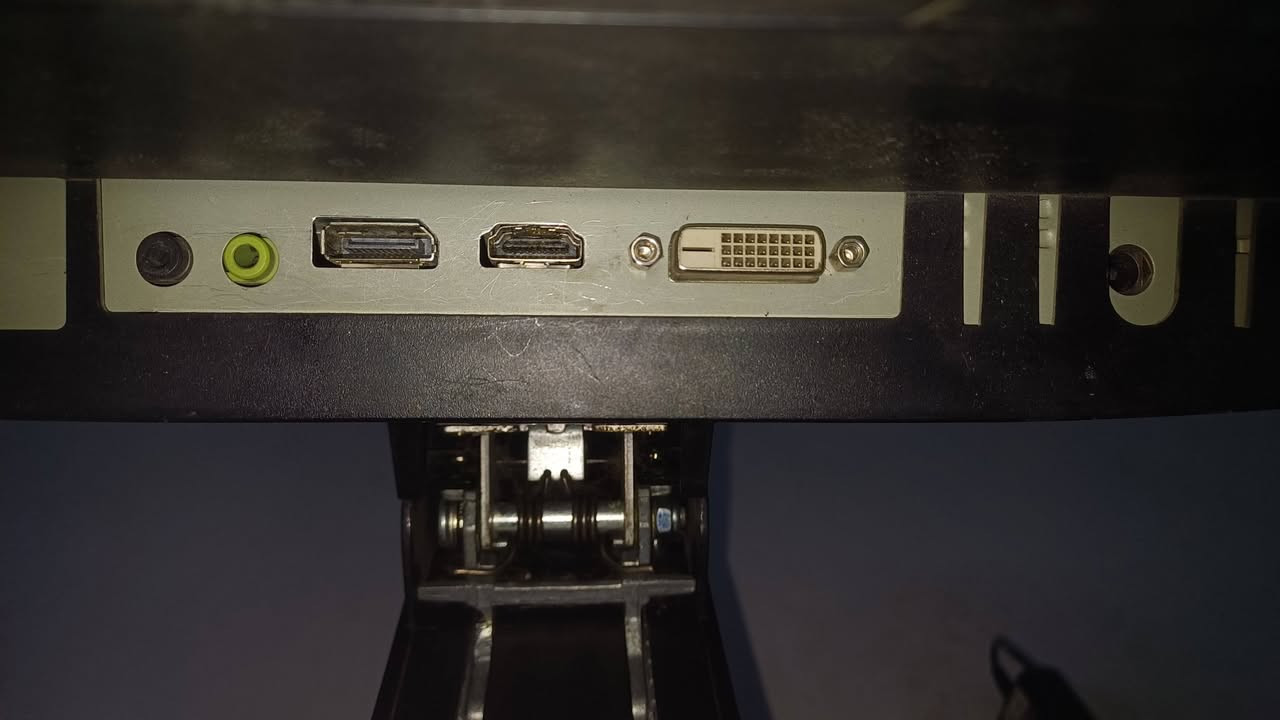 شاشة مستعمله Asus اصلية مو صيني ما داخله تصليح
مواصفاتة
IPS 144hz FULHD Gaming Monitor GameFast
Ultra-Low Blue Light
Flicker-Free
Extreme Low Motion Blur
حجم 27Inch
سعره 225 الف وبيه مجال


**إذا كنت صاحب هذا الإعلان وتريد حذفه لأي سبب، رجاءا أرسل رسالة إلى الدعم الفني**