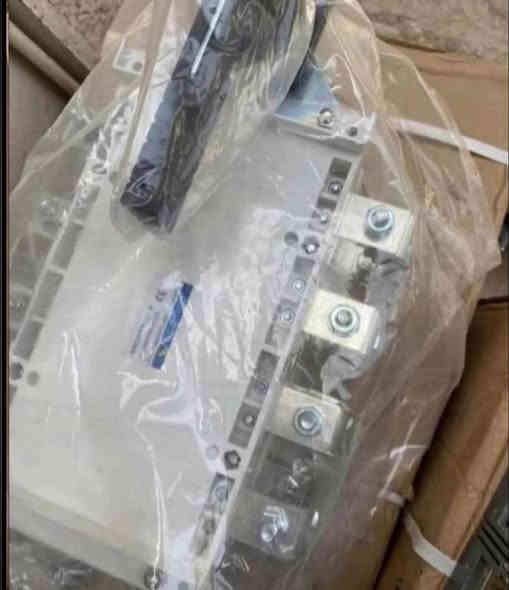 نحاس ١٠٠/١٠٠ 

جنج ١٦٠ أمبير سيكوميك 👈٥٥ ألف  👉

جنج ٢٥٠ أمبير سيكوميك 👈٧٠ ألف  👉

جنج ٤٠٠ أمبير سيكوميك👈١٣٠ ألف  👉

جنج ٦٣٠ أمبير سيكوميك 👈 ١٥٠ ألف  👉

جنج ١٢٥٠ أمبير سيكوميك 👈 ٦٠٠ ألف  👉

جنج ١٦٠٠ أمبير سيكوميك 👈 ٦٧٥ ألف  👉

👈توجد خدمه توصيل لكافه ألمحافظات 👉

***********
